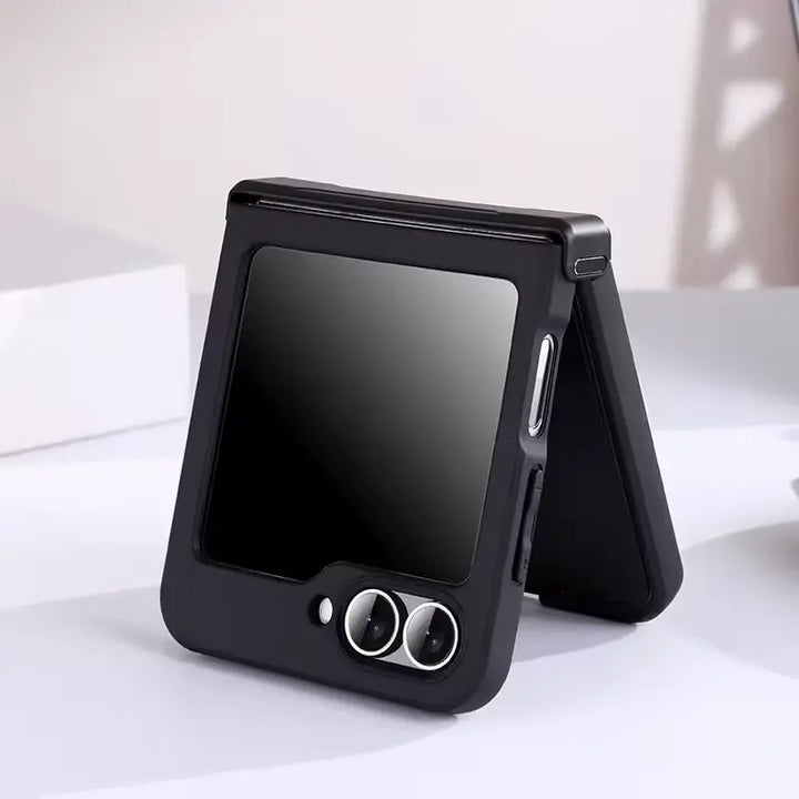 ⚫ MagHold™ Frost – Z Flip Series